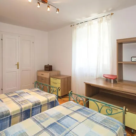 Stunning In With Jacuzzi Сasa de vacaciones